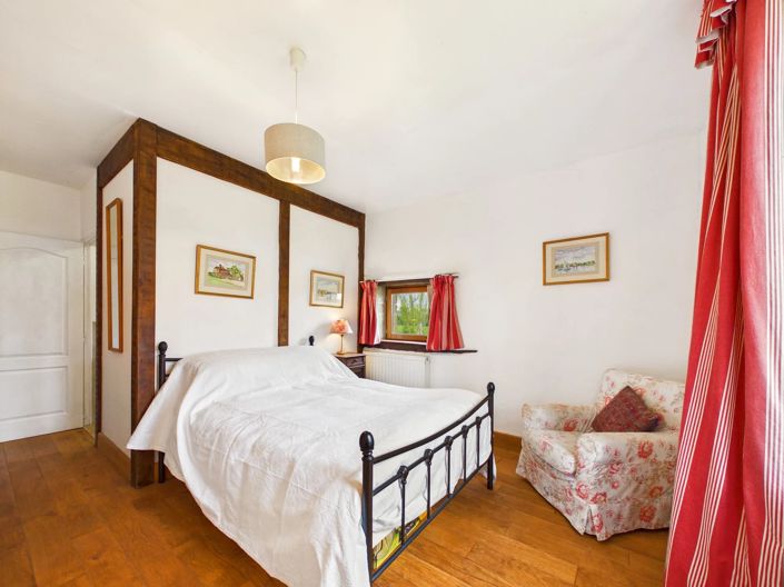 Image No.9-11 Bed House for sale