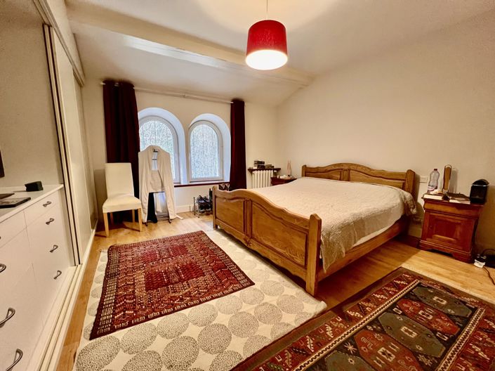 Image No.11-5 Bed House for sale