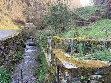 6ade28cbf34d7b9601148dff6627a943f5a6823eff409