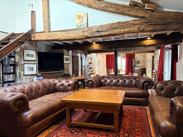 Image No.3-5 Bed House for sale