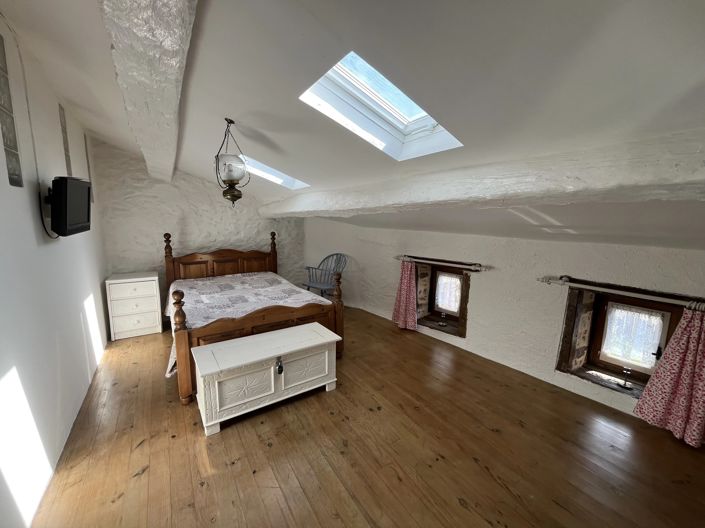 Image No.11-4 Bed Village House for sale