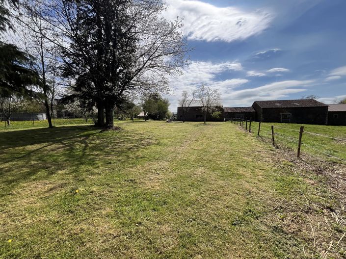 Image No.2-4 Bed Village House for sale