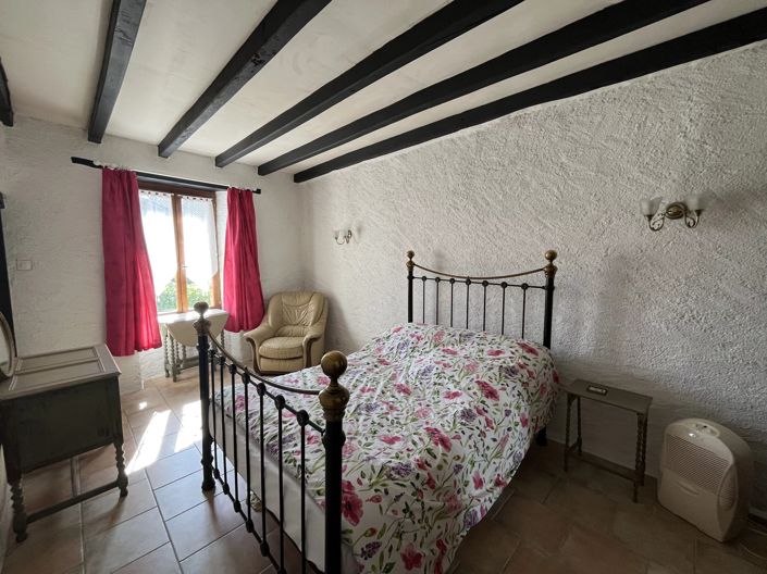 Image No.8-4 Bed Village House for sale