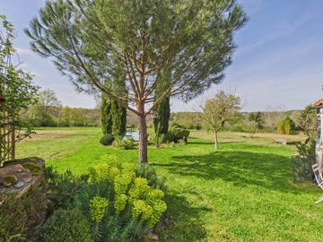 bc1a445d6cea419de657aa2f523d81525f85506244200