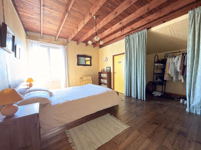 Image No.15-5 Bed House for sale