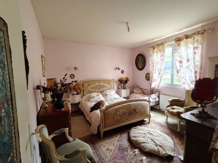 Image No.10-3 Bed House for sale