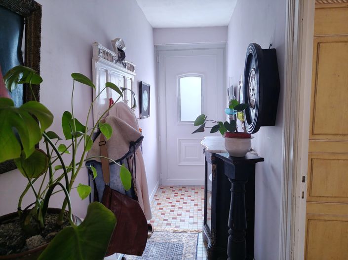 Image No.6-3 Bed House for sale