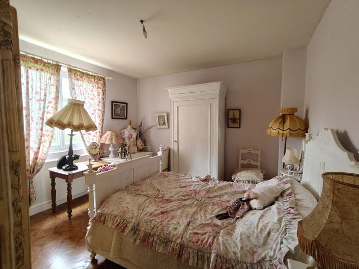 Image No.9-3 Bed House for sale