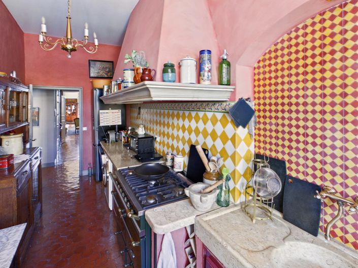 Image No.13-3 Bed Property for sale