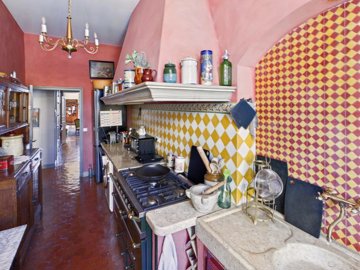 e91d4a4dfd7fa33ffe1abf058b265a294ba8a2378a200