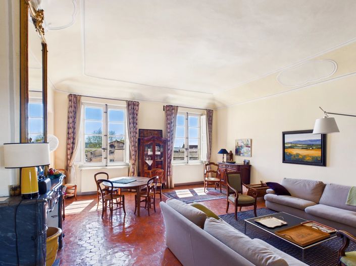 Image No.4-3 Bed Property for sale