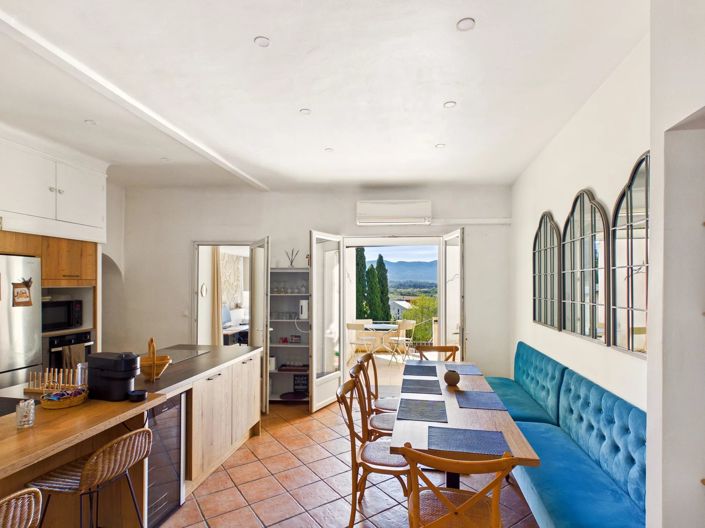 Image No.5-6 Bed House for sale