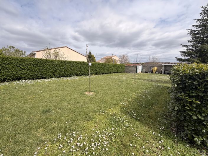 Image No.14-4 Bed House for sale