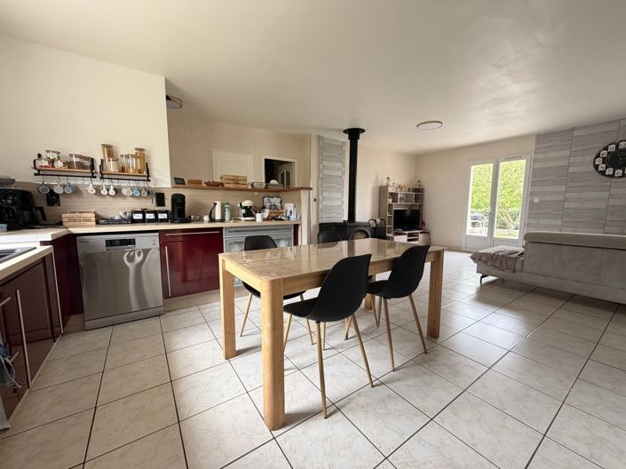 Image No.4-4 Bed House for sale