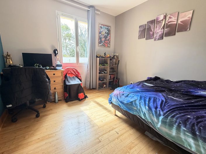 Image No.9-4 Bed House for sale