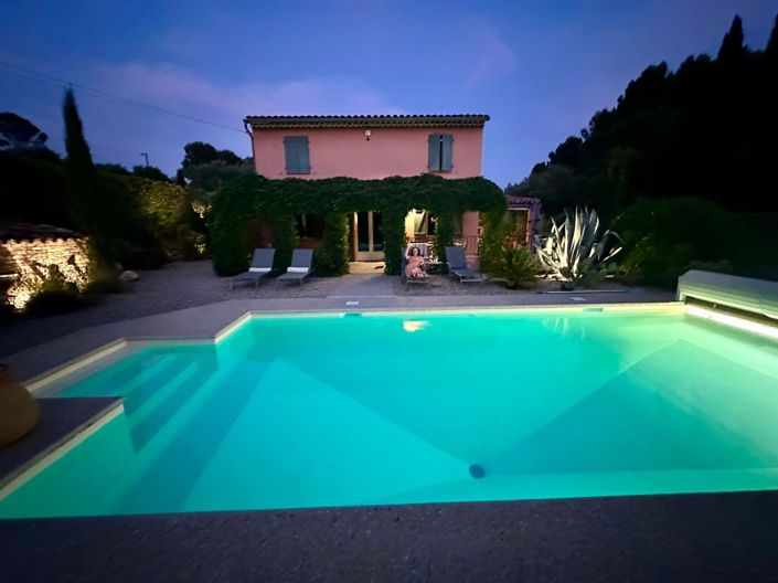 Image No.3-4 Bed House for sale