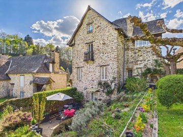 d025c10e35eef9086316850dfff4af1f8ae88626fb200