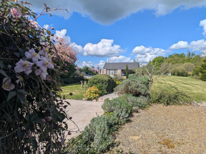 Image No.15-5 Bed Village House for sale