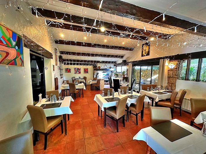 Image No.2-Commercial de 2 chambres à vendre à Tourtour