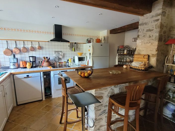 Image No.10-5 Bed House for sale