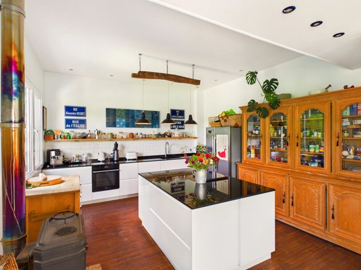 Image No.3-4 Bed House for sale