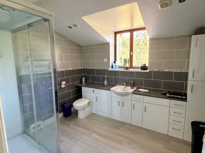 Image No.8-3 Bed Village House for sale