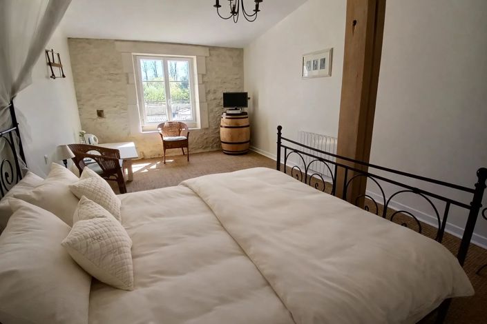 Image No.11-8 Bed House for sale