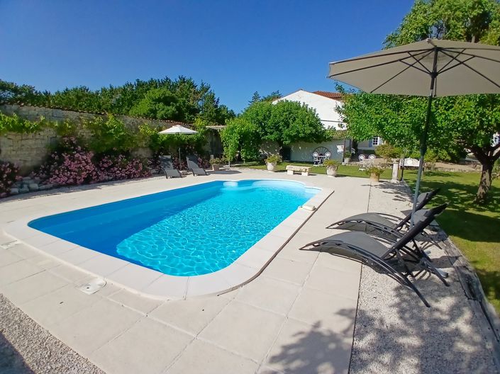 Image No.3-8 Bed House for sale