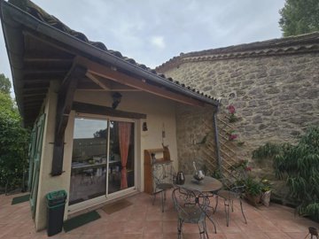 e2706a4deadb4259d0bcad1e230e05ac665bc7236a400