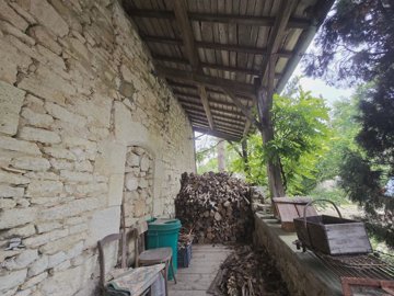 21196d557128ba0c58f523645a3d2537cfdb23deb9400