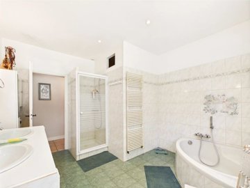 582c4550b886fd7e18a5f2b97b147968f59093d233200