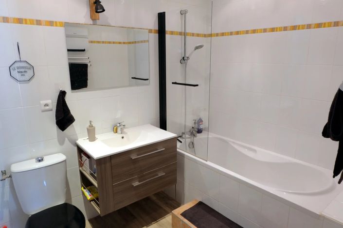 Image No.14-4 Bed House for sale