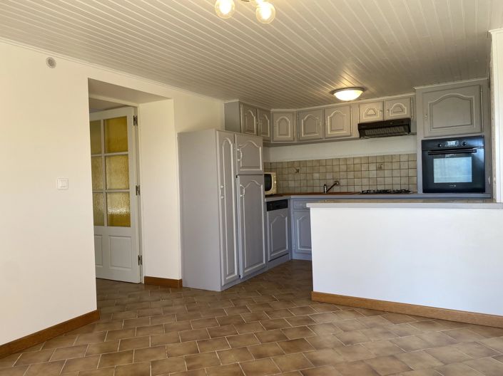 Image No.11-6 Bed House for sale