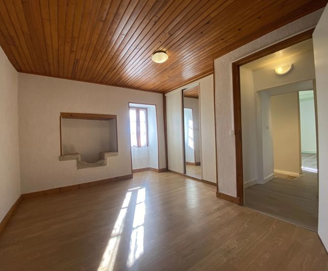 Image No.12-3 Bed House for sale