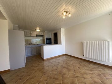 9332c221ec4ef40894d49b97575cfe99e7b51f722f403