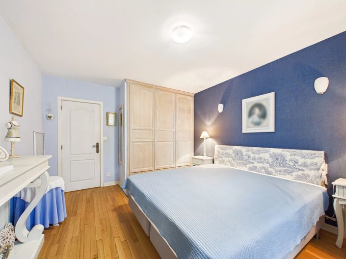 Image No.7-3 Bed House for sale