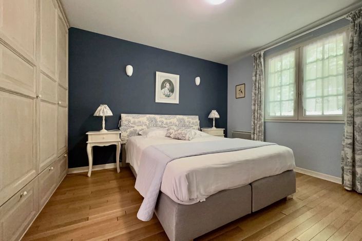 Image No.8-3 Bed House for sale