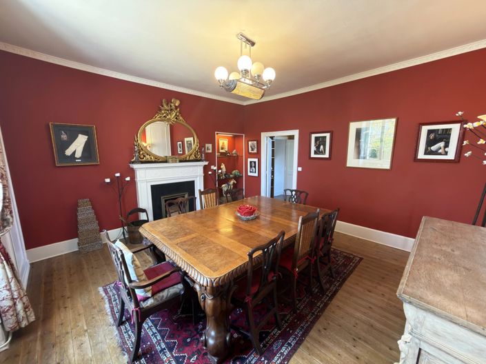 Image No.4-5 Bed House for sale