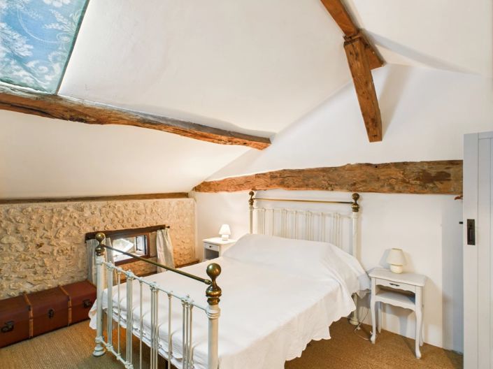 Image No.10-5 Bed House for sale