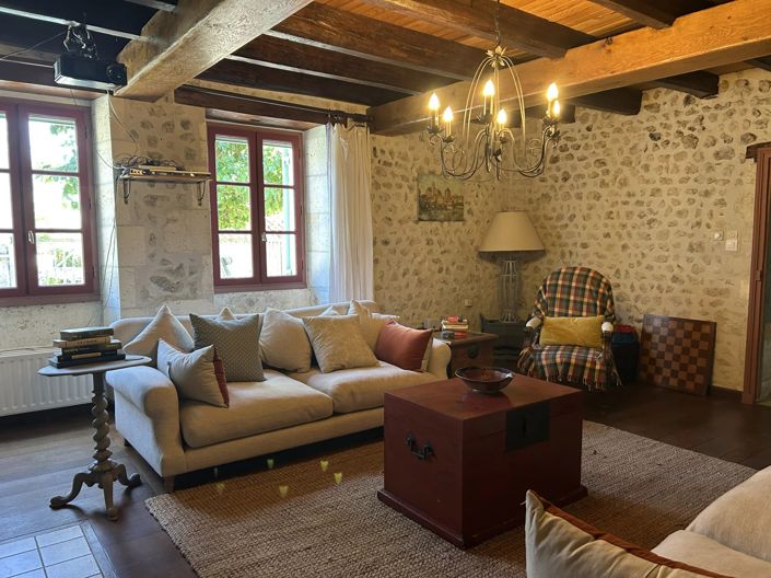 Image No.7-5 Bed House for sale