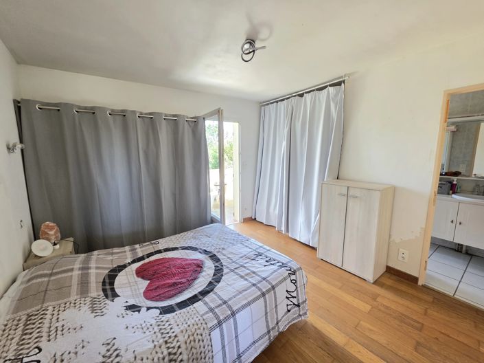 Image No.5-3 Bed Village House for sale