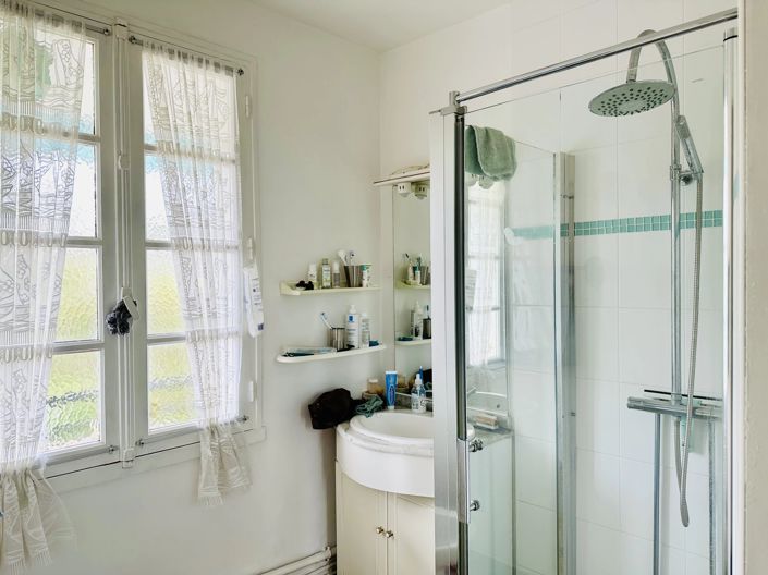 Image No.10-3 Bed House for sale