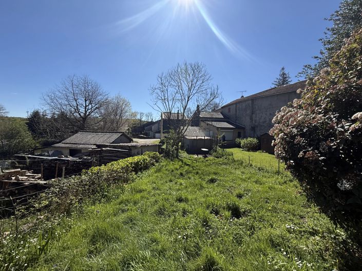 Image No.11-2 Bed House for sale