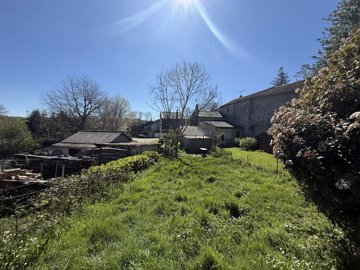 e7289439414966967f54930184e8e06af444e2c324403