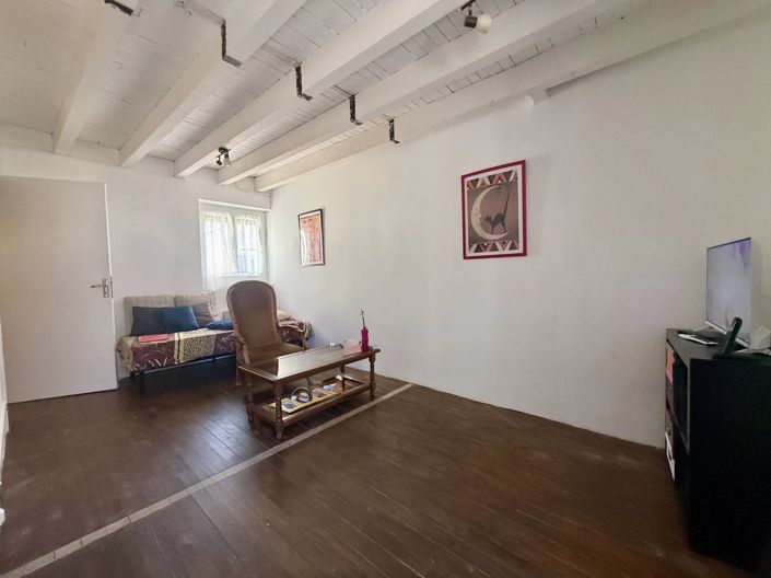 Image No.6-2 Bed House for sale