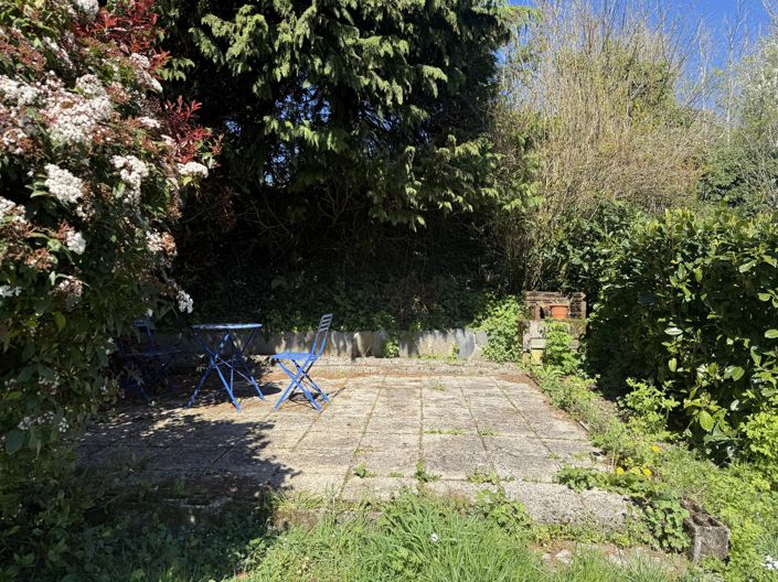 Image No.8-2 Bed House for sale