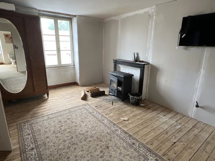 Image No.8-3 Bed House for sale