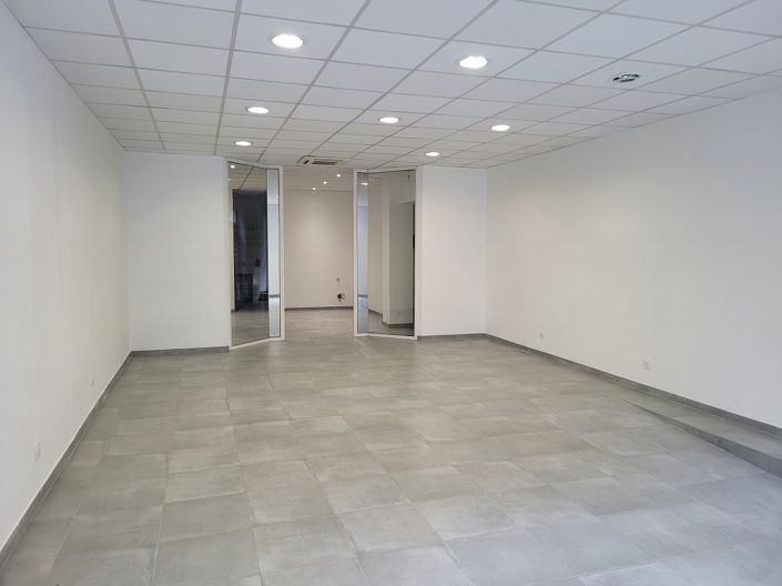 Image No.15-3 Bed House for sale