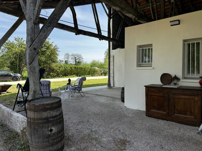 Image No.2-4 Bed House for sale