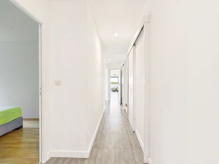 Image No.10-5 Bed House for sale